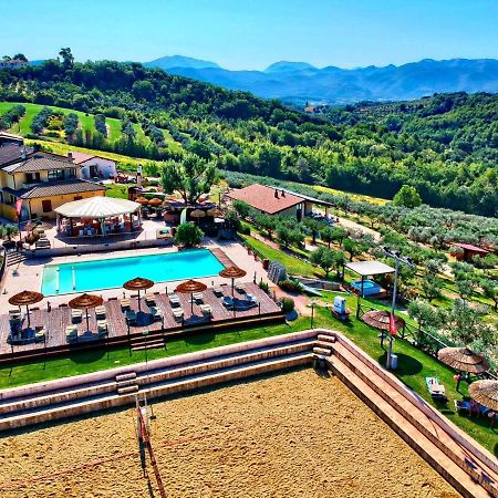 Agriturismo Agrileisuretime 스폴레토 외부 사진