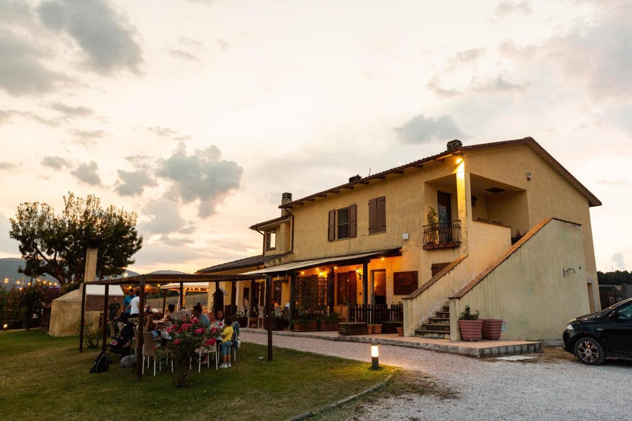 Agriturismo Agrileisuretime 스폴레토 외부 사진