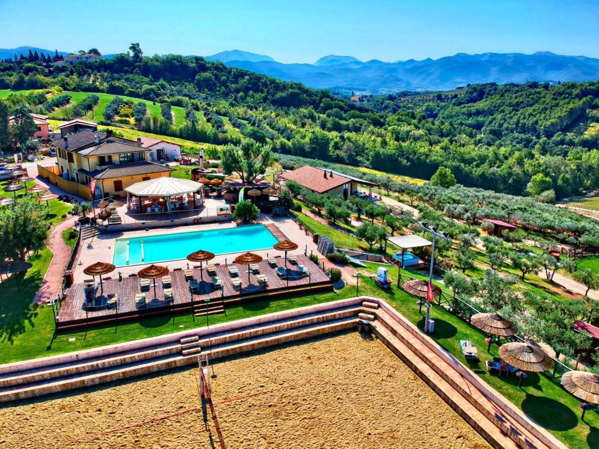 Agriturismo Agrileisuretime 스폴레토 외부 사진
